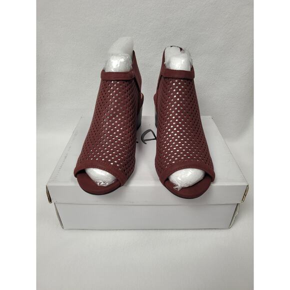 J. Adams Womens Maddie Booties Peep Toe Low Block Heel Hook & Loop Strap Size 6 - Picture 6 of 8